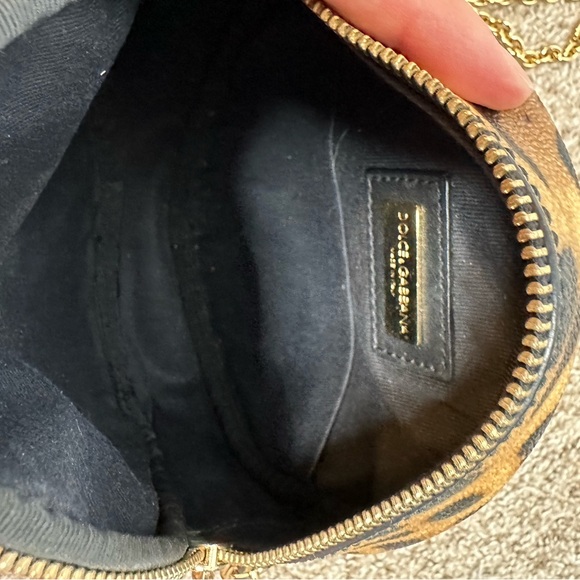 Dolce & Gabbana Glam leopard print round crossbody bag excellent condition - Picture 9 of 10